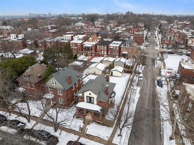 3401 Halliday Avenue, St Louis, MO 63118