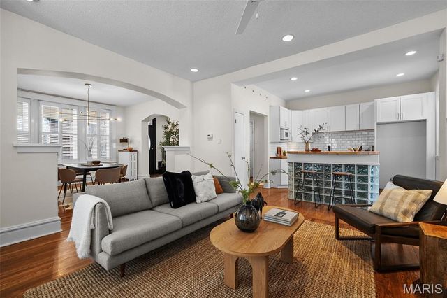 3401 Halliday Avenue, St Louis, MO 63118