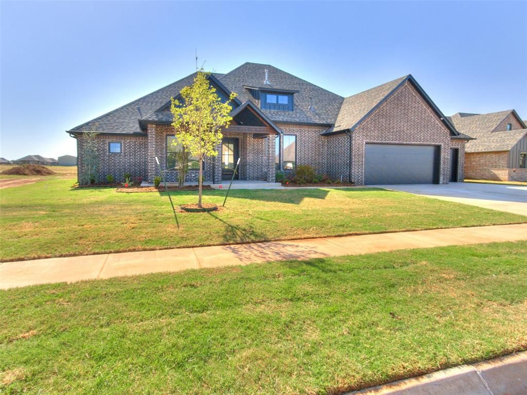 Image 2 of property listing at 1113 Jaden Boulevard, Tuttle, OK 73089
