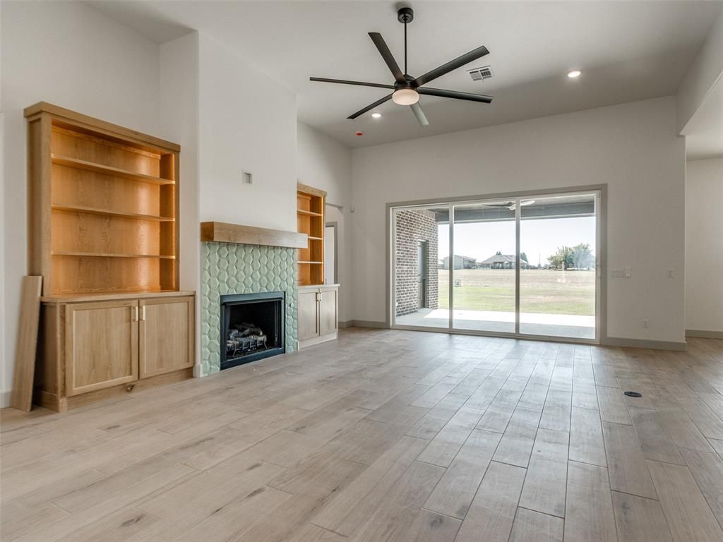 Image 11 of property listing at 1113 Jaden Boulevard, Tuttle, OK 73089