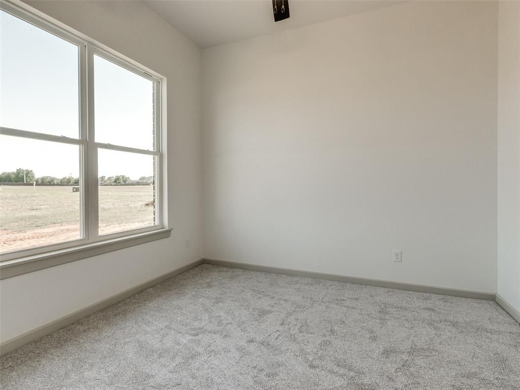 Image 29 of property listing at 1113 Jaden Boulevard, Tuttle, OK 73089