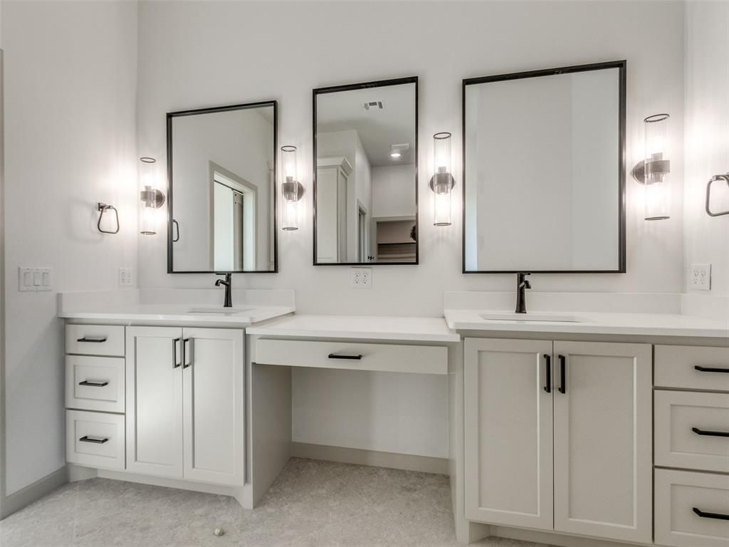 Image 41 of property listing at 1113 Jaden Boulevard, Tuttle, OK 73089