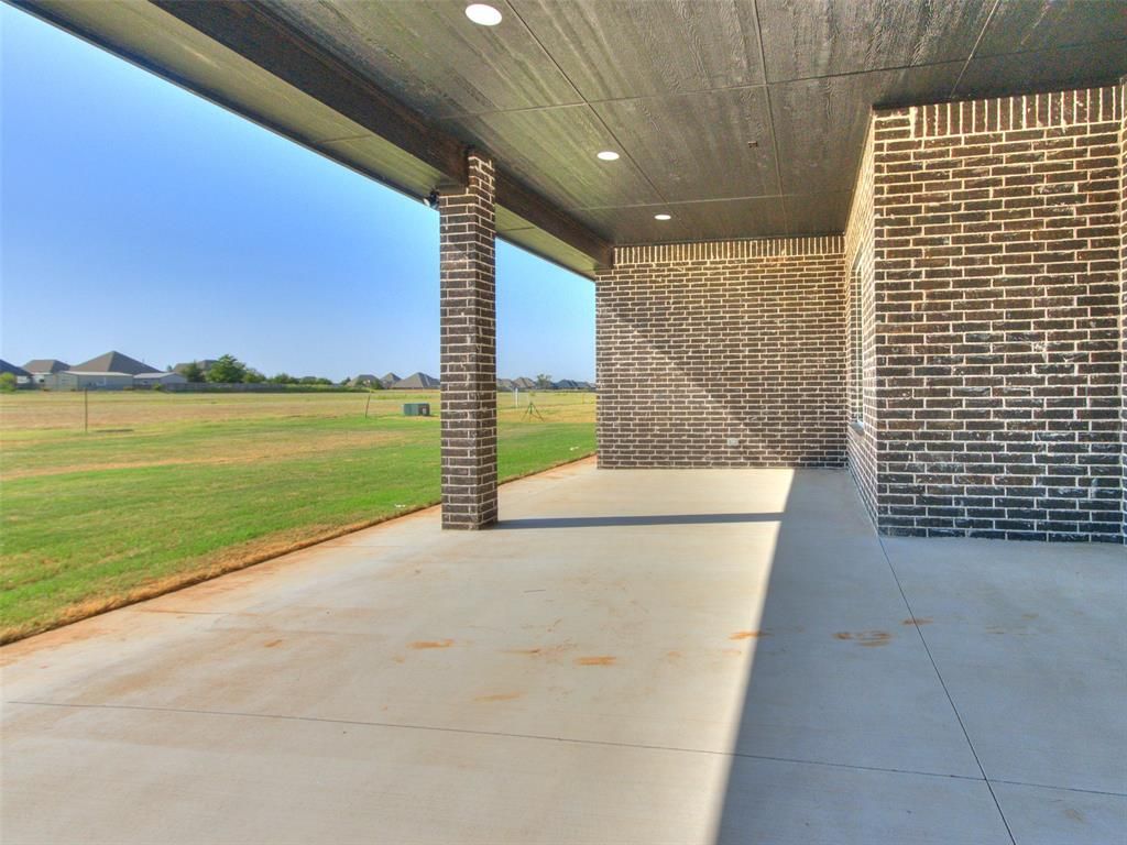 Image 49 of property listing at 1113 Jaden Boulevard, Tuttle, OK 73089