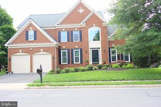2650 COCKERILL FARM LN, Herndon, VA 20171