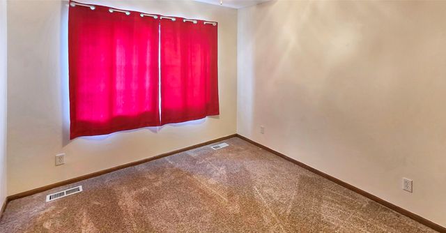 431 SE Woodbine Drive, Grimes, IA 50111