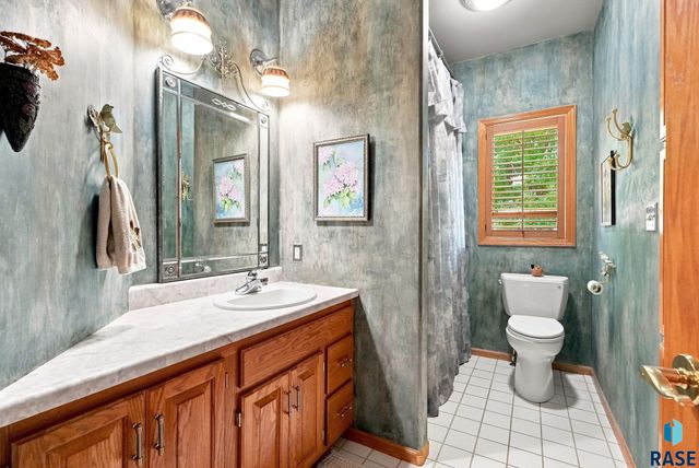 3509 E Braeburn Cir Circle, Sioux Falls, SD 57103