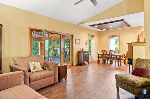 3509 E Braeburn Cir Circle, Sioux Falls, SD 57103