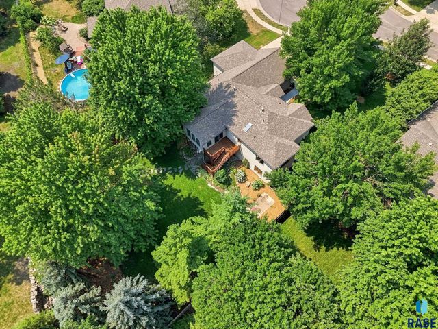 3509 E Braeburn Cir Circle, Sioux Falls, SD 57103