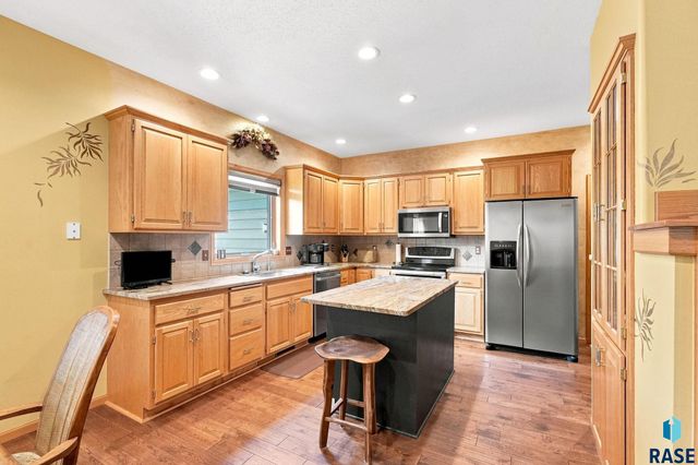 3509 E Braeburn Cir Circle, Sioux Falls, SD 57103