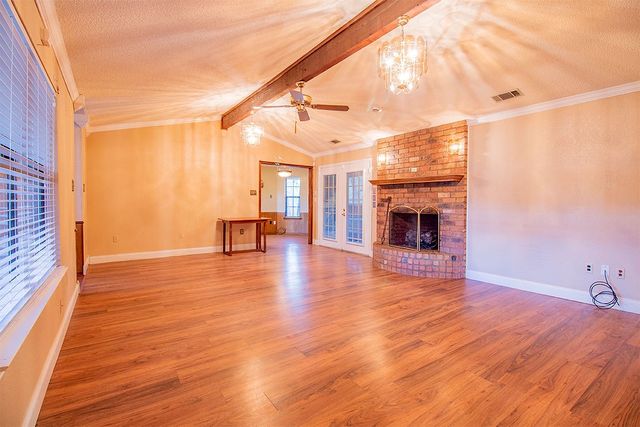 7909 North River Crossing, China Spring, TX 76633