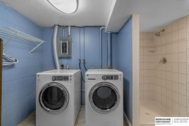 14007 Rose Lane Road, Omaha, NE 68138