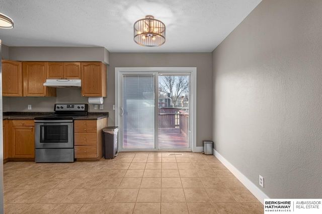 14007 Rose Lane Road, Omaha, NE 68138