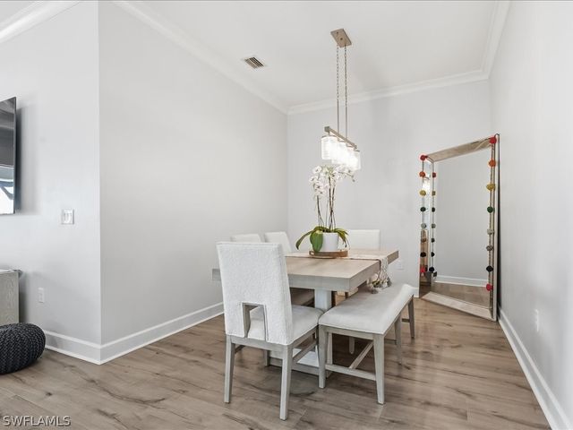 6827 Saona CT, Naples, FL 34113