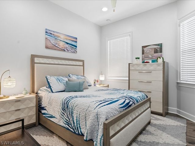 6827 Saona CT, Naples, FL 34113