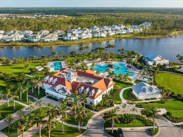 6827 Saona CT, Naples, FL 34113