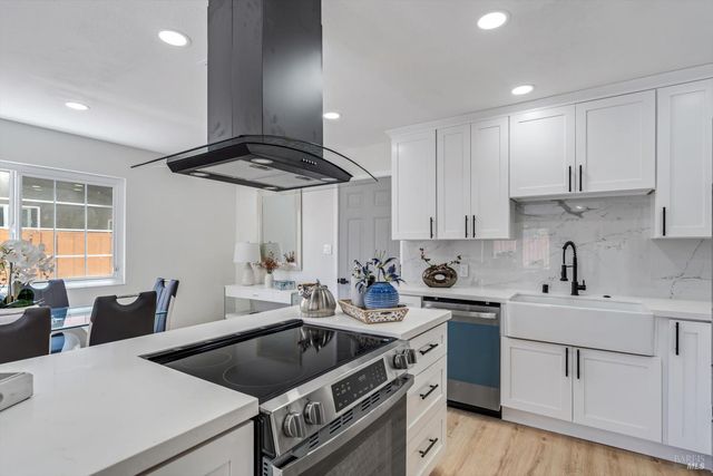 2117 Elliott Dr, American Canyon, CA 94503