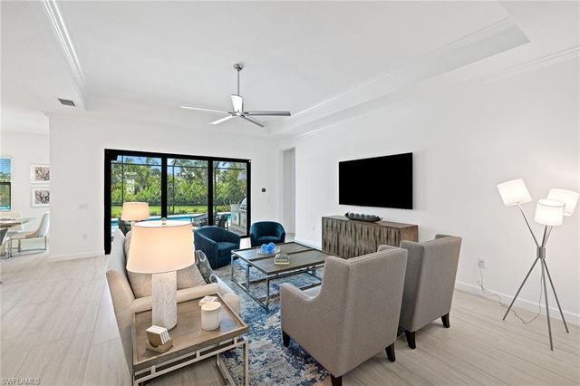 3130 Heather Glen CT, Naples, FL 34114