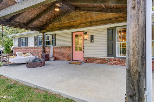 110 Hopeville Avenue, Greeneville, TN 37745