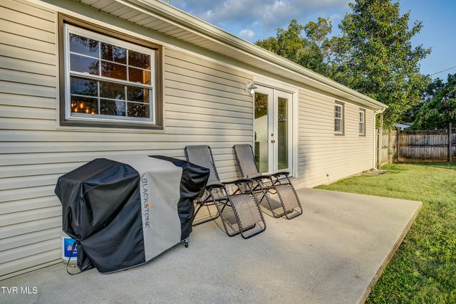 110 Hopeville Avenue, Greeneville, TN 37745
