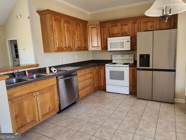 132 Larkspur Lane, Bonaire, GA 31005