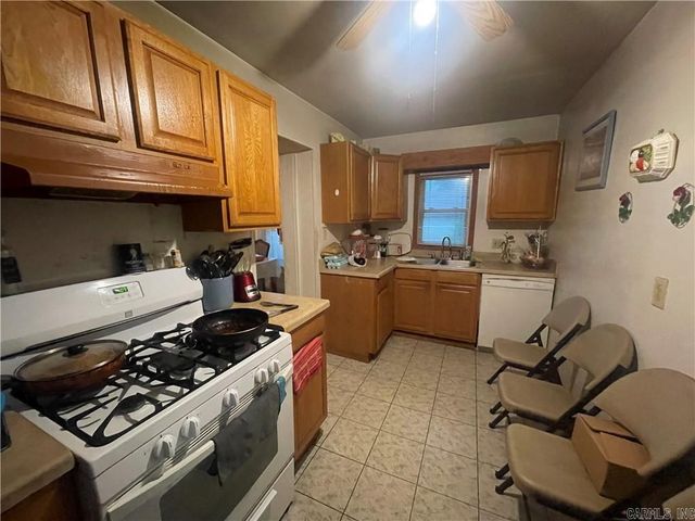 607 Carter St., Clarksville, AR 72830