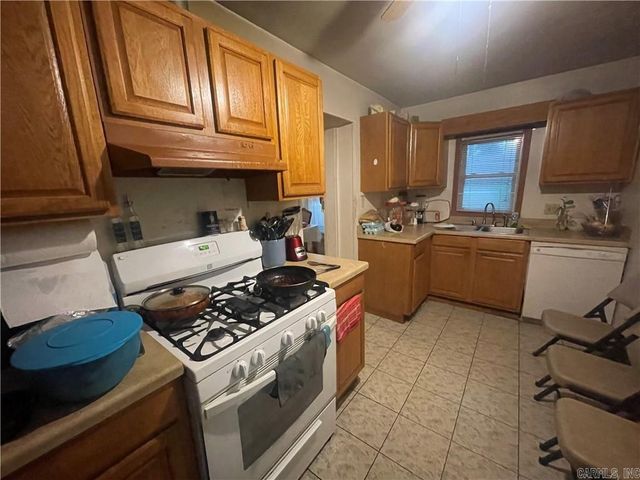 607 Carter St., Clarksville, AR 72830