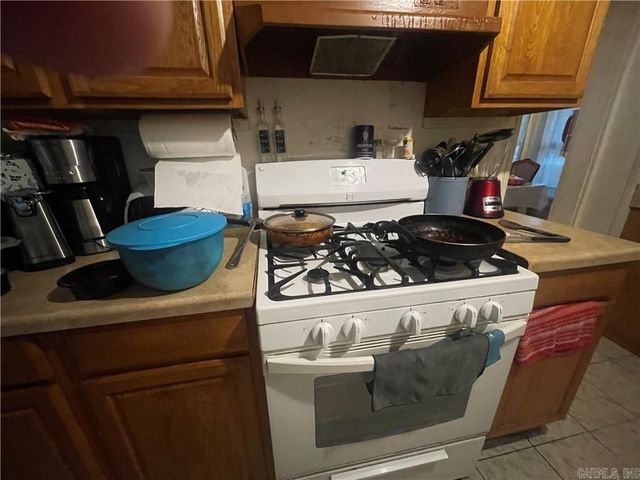 607 Carter St., Clarksville, AR 72830