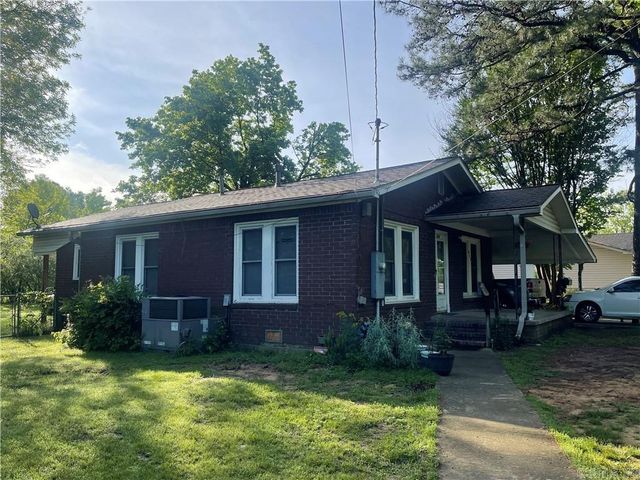 607 Carter St., Clarksville, AR 72830