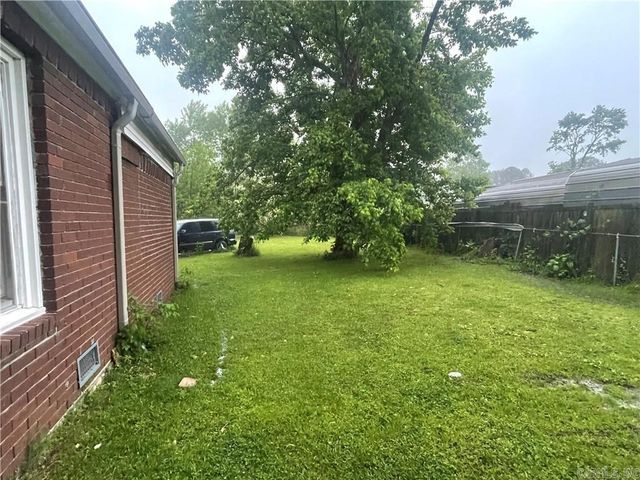 607 Carter St., Clarksville, AR 72830