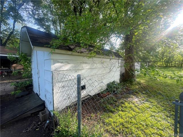 607 Carter St., Clarksville, AR 72830