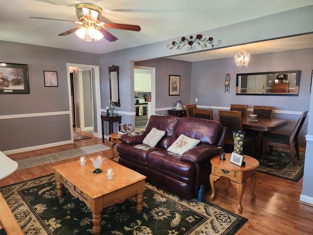 1707 Sherwood Dr., Conway, SC 29526