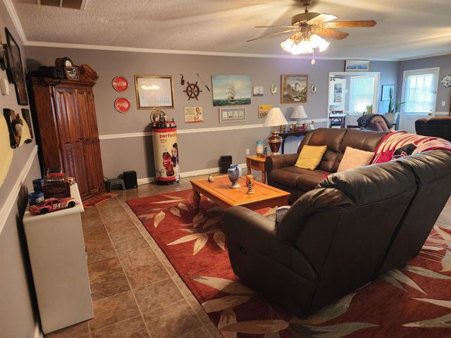 1707 Sherwood Dr., Conway, SC 29526