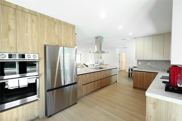 7700 SW 168th Ter, Palmetto Bay, FL 33157