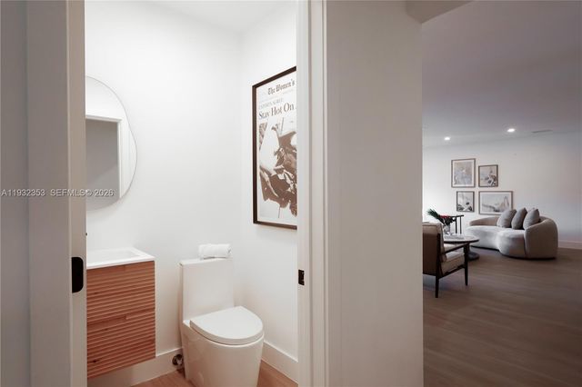 7700 SW 168th Ter, Palmetto Bay, FL 33157