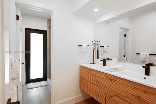 7700 SW 168th Ter, Palmetto Bay, FL 33157