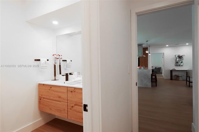 7700 SW 168th Ter, Palmetto Bay, FL 33157