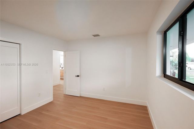 7700 SW 168th Ter, Palmetto Bay, FL 33157