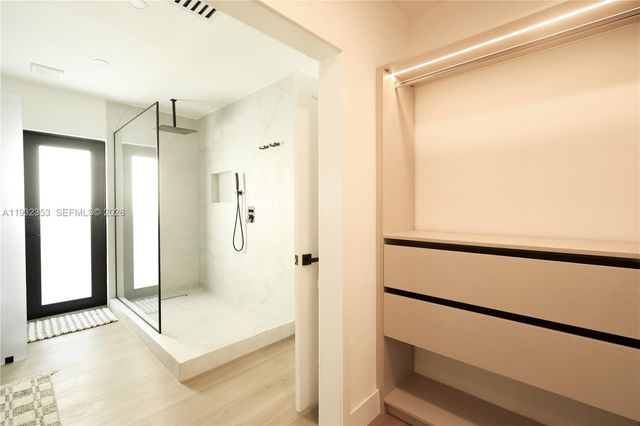 7700 SW 168th Ter, Palmetto Bay, FL 33157