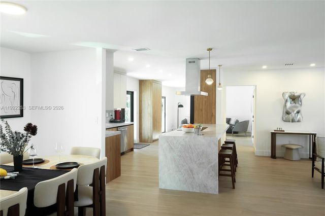 7700 SW 168th Ter, Palmetto Bay, FL 33157