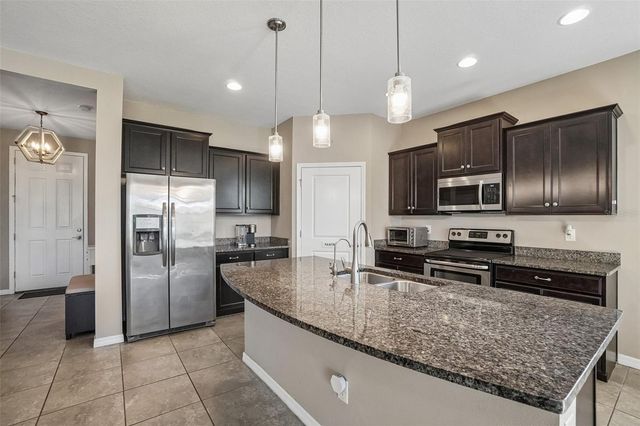 10613 SCENIC HOLLOW DRIVE, Riverview, FL 33578