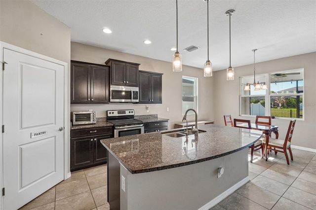 10613 SCENIC HOLLOW DRIVE, Riverview, FL 33578