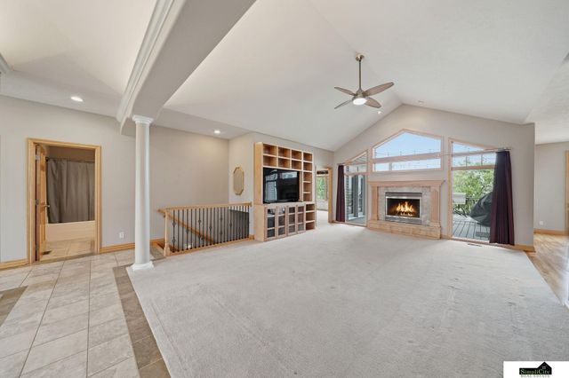 2401 SW 47th Street, Lincoln, NE 68522