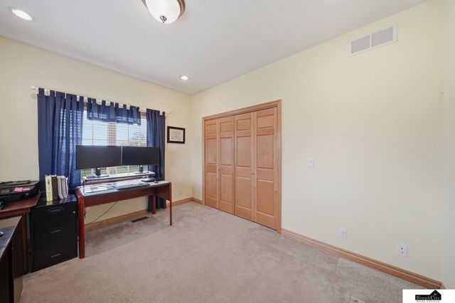 2401 SW 47th Street, Lincoln, NE 68522