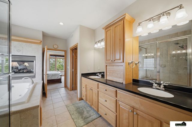 2401 SW 47th Street, Lincoln, NE 68522