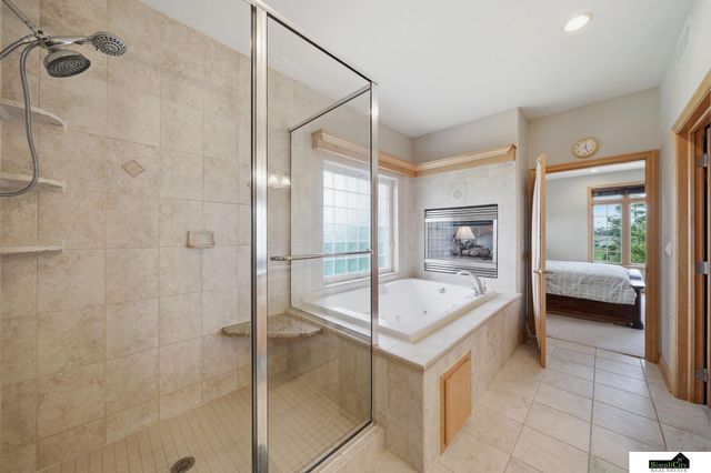 2401 SW 47th Street, Lincoln, NE 68522