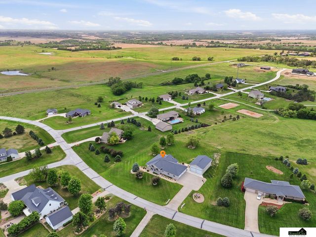 2401 SW 47th Street, Lincoln, NE 68522