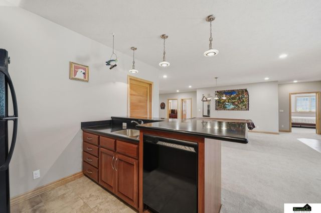 2401 SW 47th Street, Lincoln, NE 68522