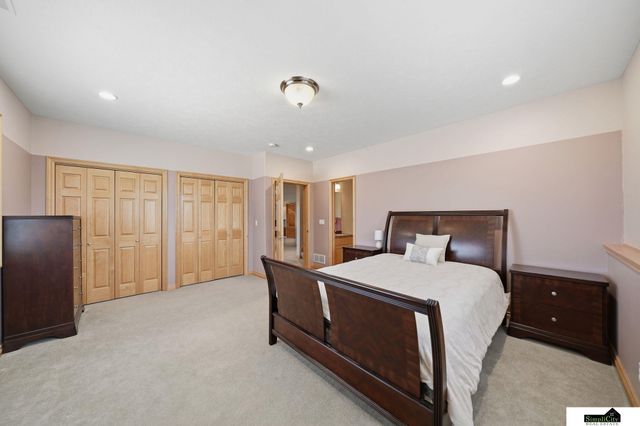 2401 SW 47th Street, Lincoln, NE 68522