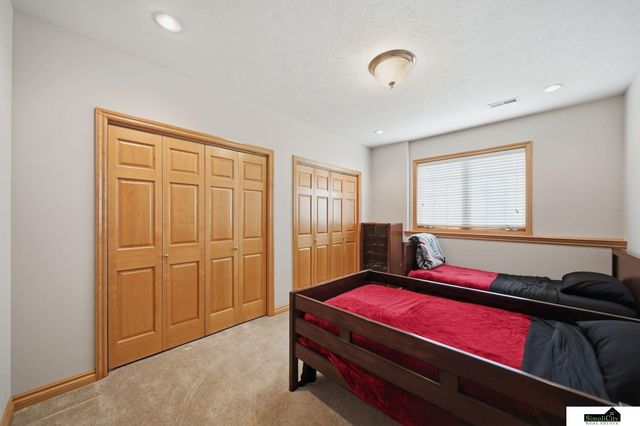 2401 SW 47th Street, Lincoln, NE 68522