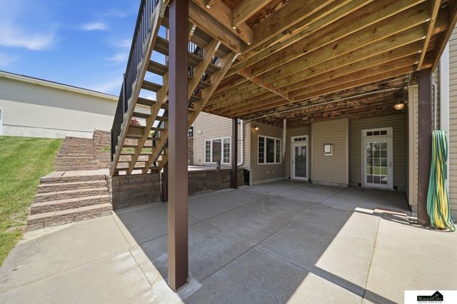 2401 SW 47th Street, Lincoln, NE 68522